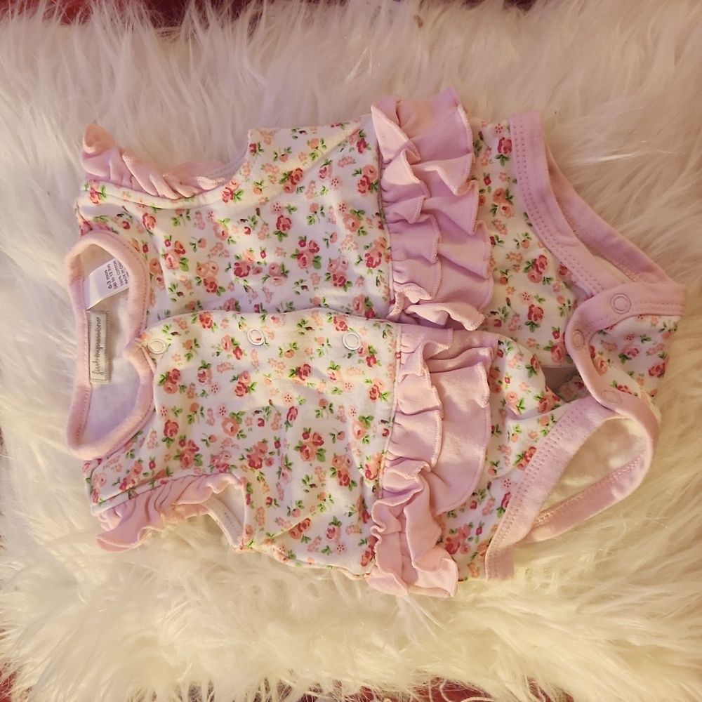 Baby clothes